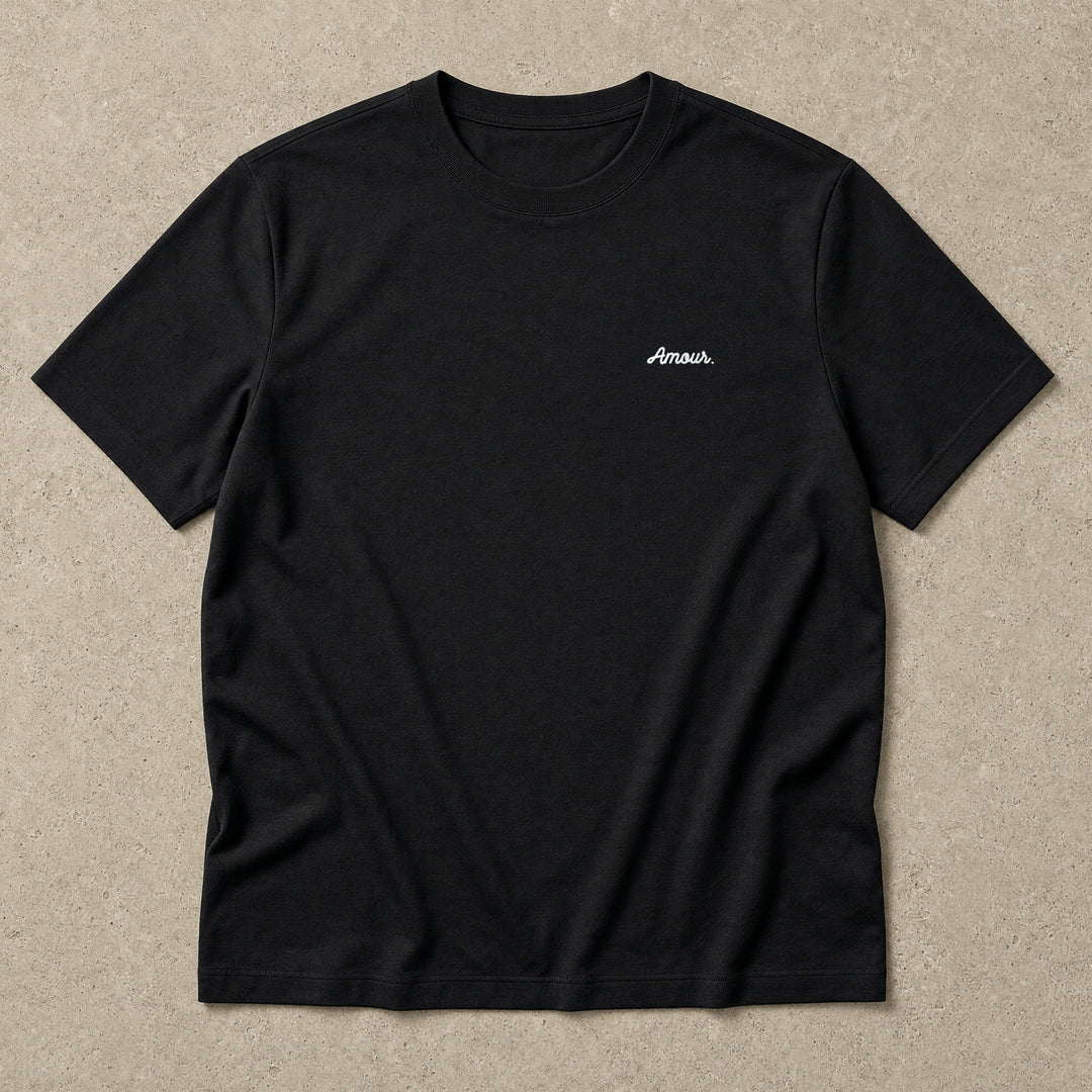 Rufus Packshot 2026 · Le Basique · Brodé « Amour. » · Noir