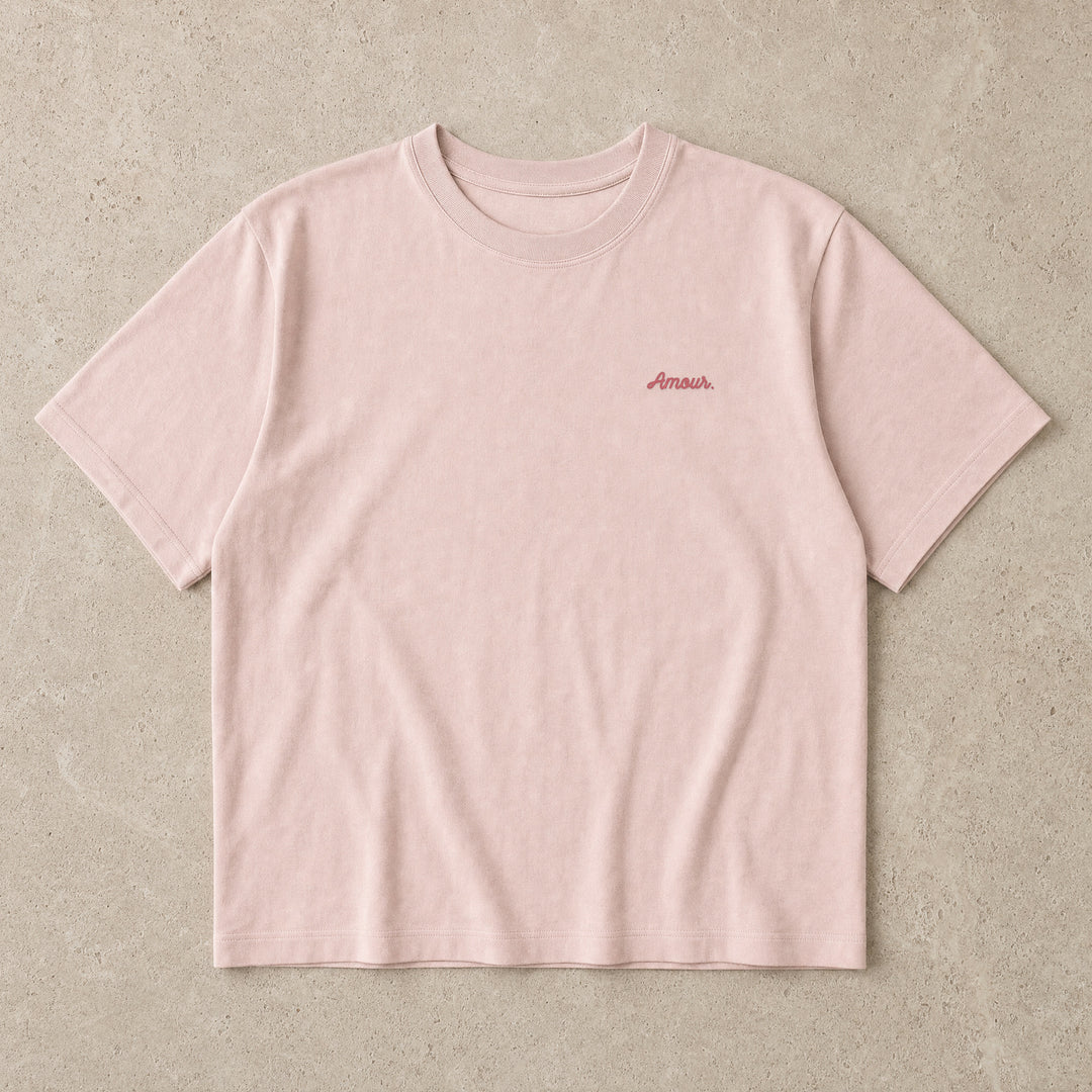 Rufus Packshot 2026 · Le Basique · Brodé « Amour. » · Rose