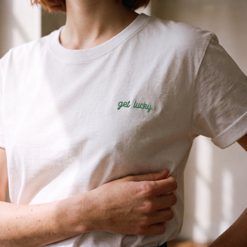 Le Basique · Brodé « Get lucky. »