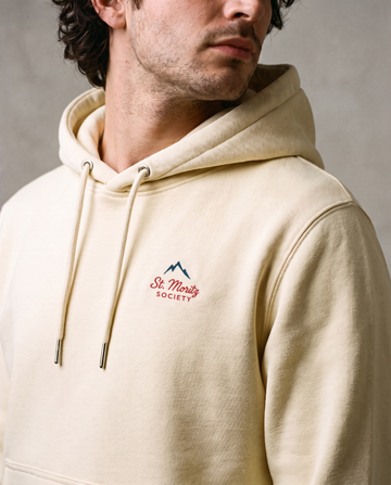 Alpes 1984 · St. Moritz Society · Le Sweat à capuche · détail fidèle du motif