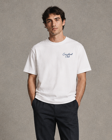 Alpes 1984 · Courchevel Club · Le T-Shirt · porté studio de face