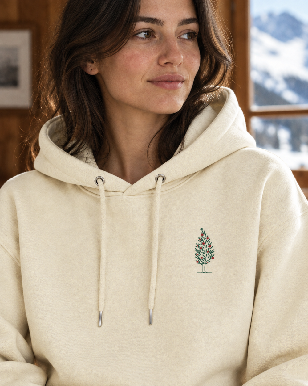 Alpes 1984 · L'Hivernal · Le Sweat à capuche · détail fidèle du motif avant